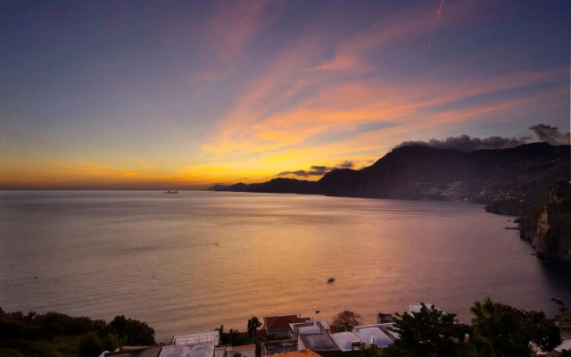 Hotel Tramonto d'Oro