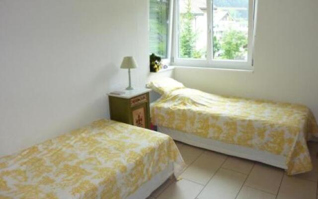Apartment Blumenweg 10