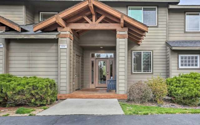 Charming Redmond Townhome w/ Resort Amenities