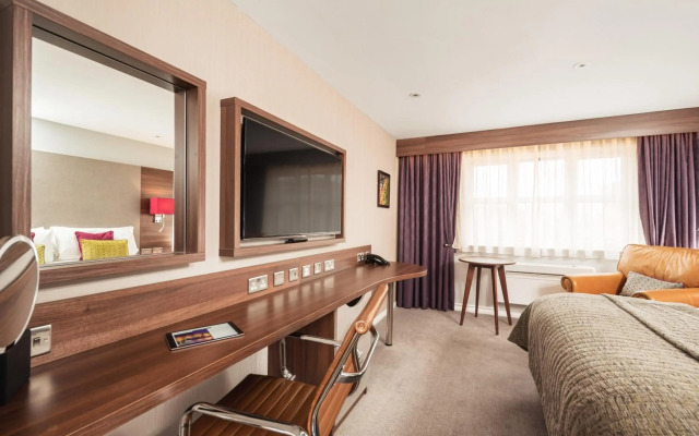 The Waterfront Hotel Spa & Golf