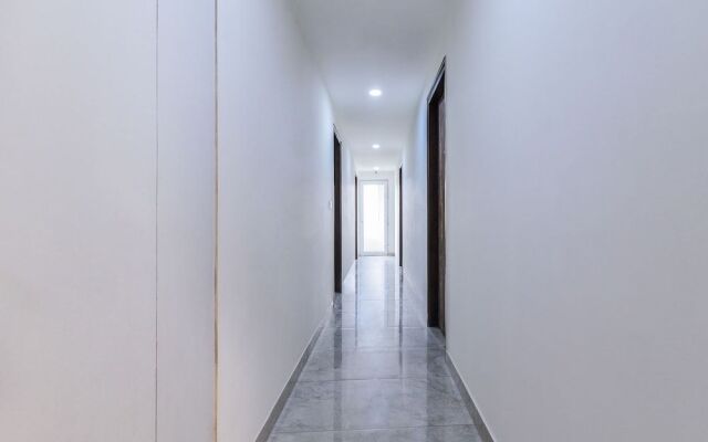 OYO 25086 Hotel Prince Plaza