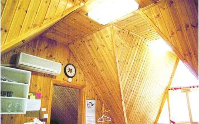 Liun Cabin