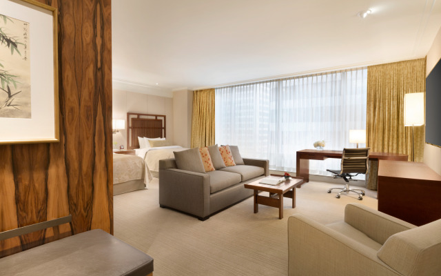 Hyatt Vancouver Downtown Alberni Hotel