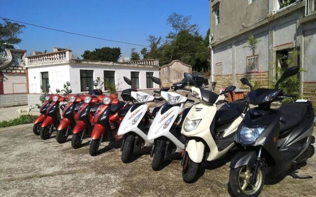 988 Homestay IV