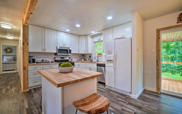 Updated Knoxville Home w/ Media Room + Patio!