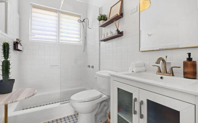 Otium Rentals Historic and Vibrant Apartment