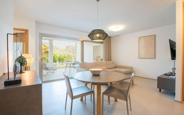 Tinerfe 0-2 DELUXE 1B