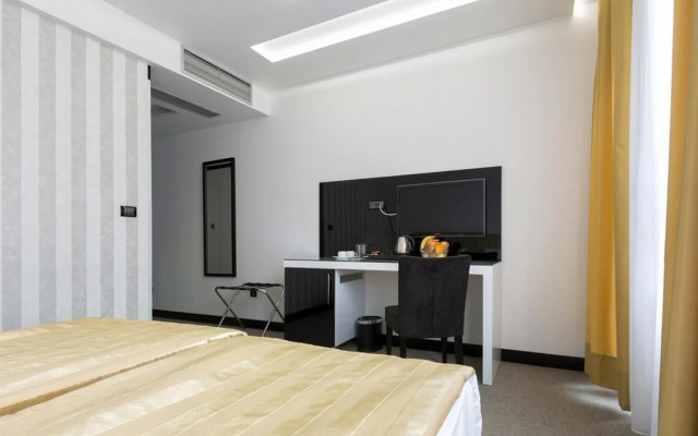 Nova City Hotel Signature Collection