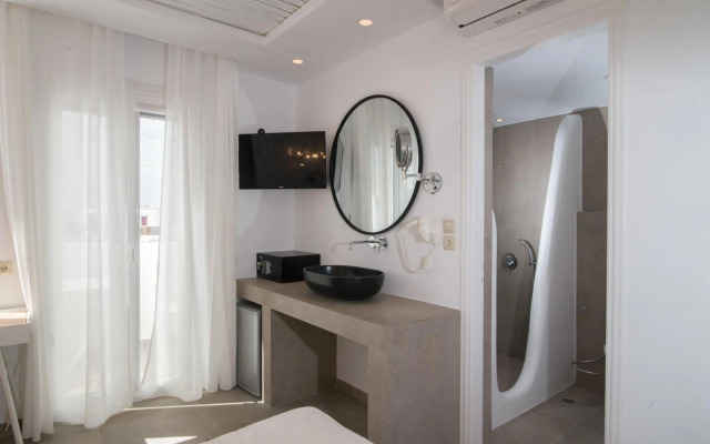 Spiros Hotel