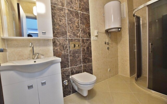 Luxury 2-bed Apartment in Didim - Sleeps 6