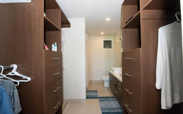 Los Azulejos 5D 3 BR by Casago