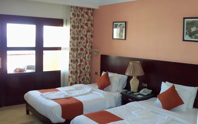 Aquamarine Sun Flower Resort