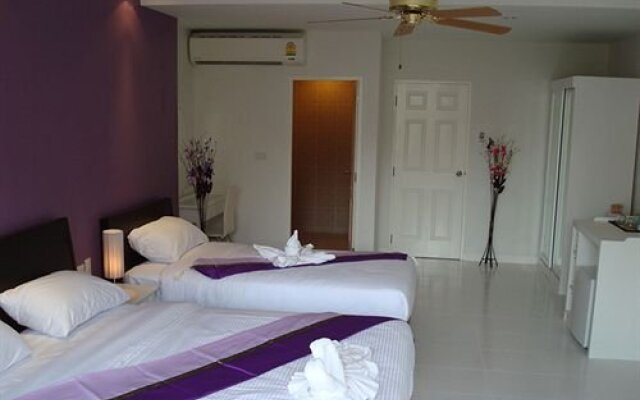 Kata Beach Center