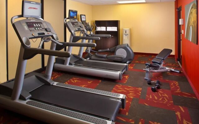 Courtyard Birmingham Colonnade/Grandview