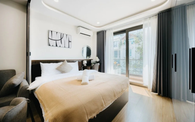 Wisteria Luxury Apartment