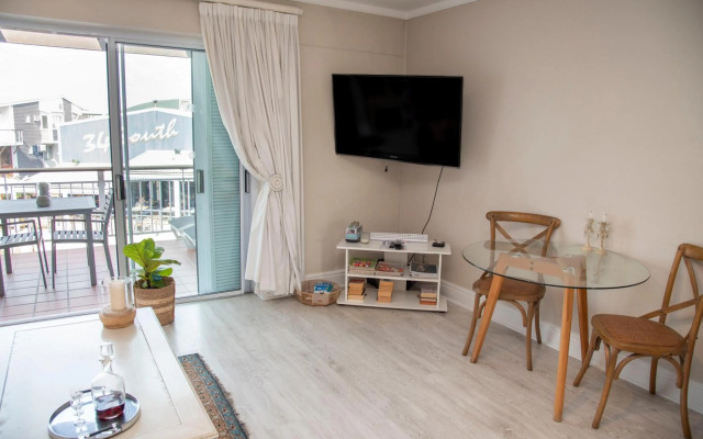 Waterfront - 19 Quay West