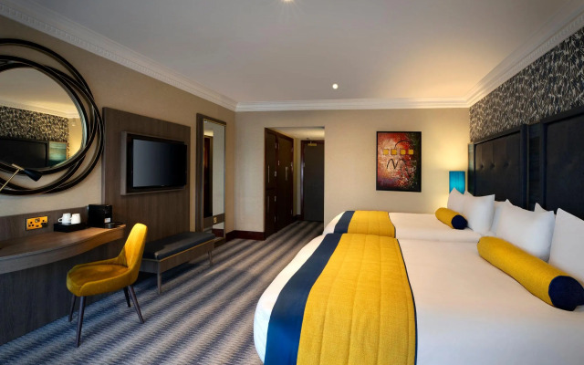 Leonardo Royal Hotel London City