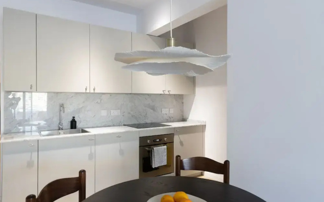 Modern SEAFRONT 2BR APT w Terrace & View