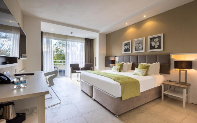 Salini Resort