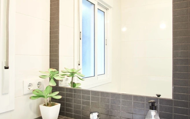 Confortable Y Moderno En Centro Sevilla