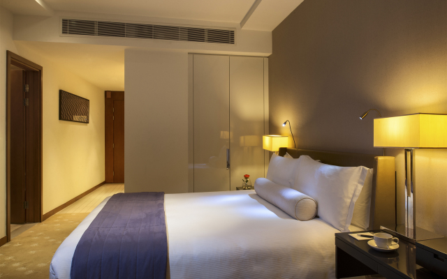 InterContinental Residence Suites Dubai Festival City, an IHG Hotel