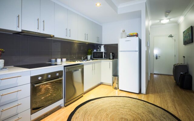 Airport Apartments by Vetroblu