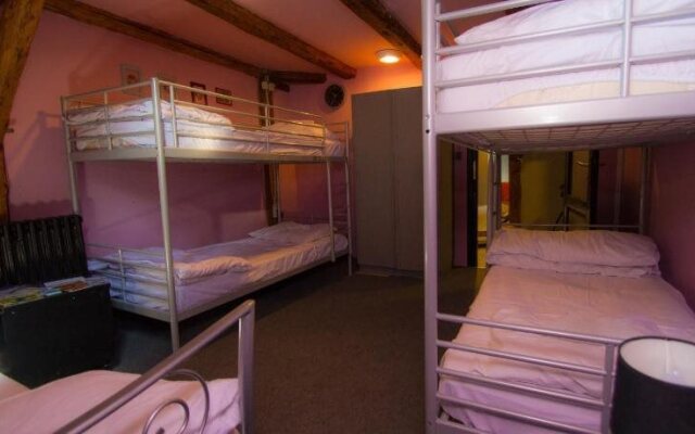 Hostel Tufna