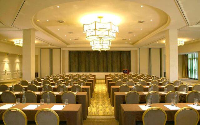 InterContinental Chantilly Chateau Mont Royal by IHG