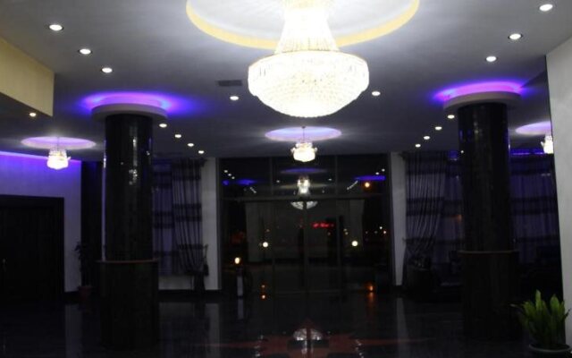 Hotel Patrioti