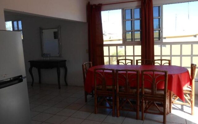 Hotel y Bungalows Monteverde