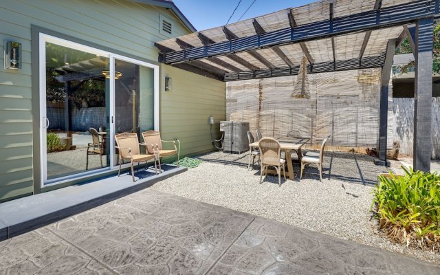 Hawthorne Home w/ Covered Patio & Basketball Court