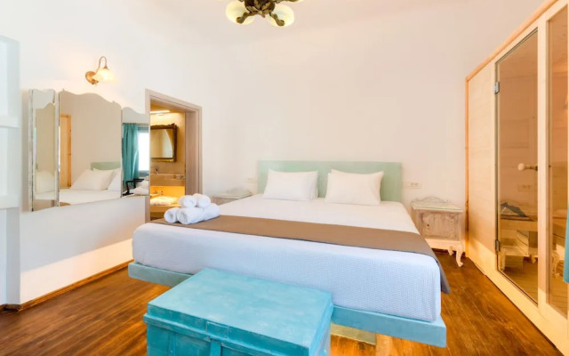 Pasithea Luxury Suites
