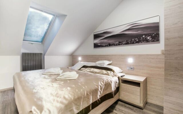 Hotel Pecr Deep