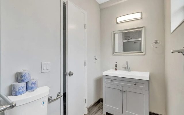 Bay Harbor Suites