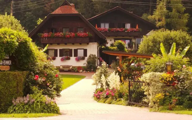 Blumenpension Strauss