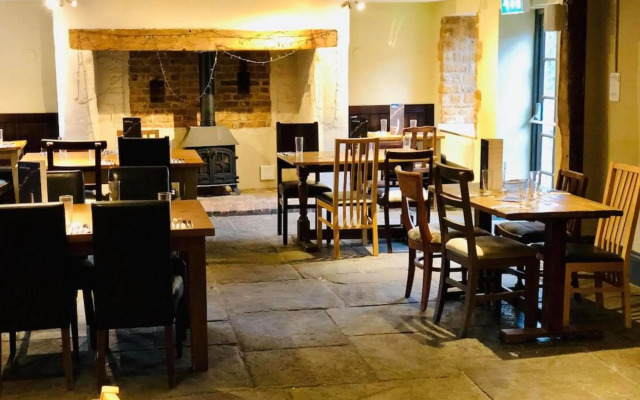 The Hollybush Inn