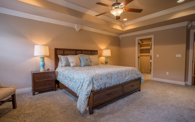 Branson Bluffs Retreat by RedAwning