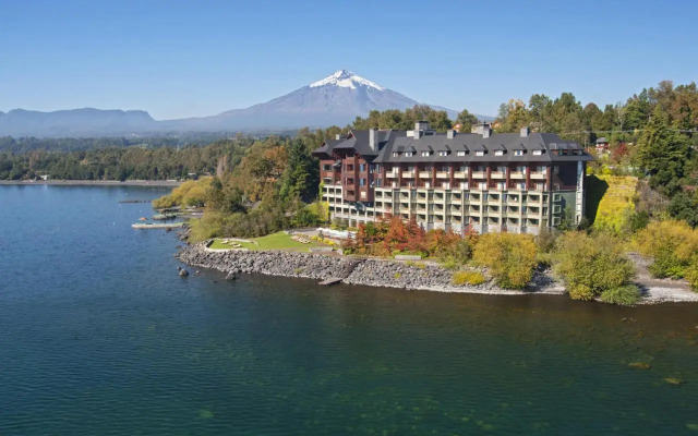 Park Lake Luxury Hotel