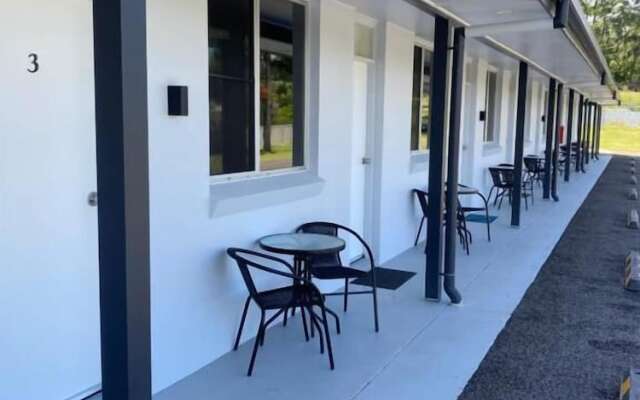 The Seaview Tavern Motel