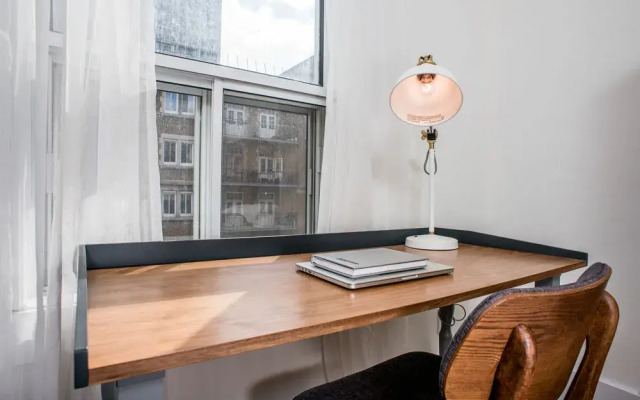 Sleek Studio in Downtown MTL by Sonder