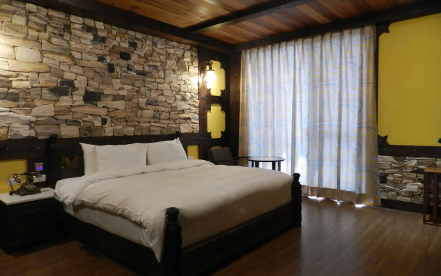 Sun Moon Lake Youngquan Hotels