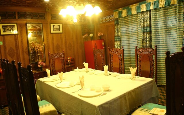 Aziz Palace