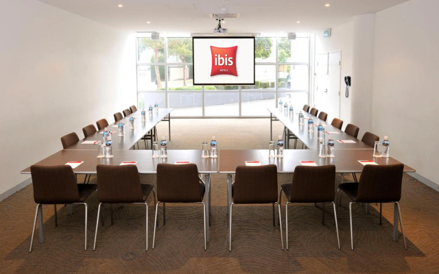 ibis Melbourne Glen Waverley
