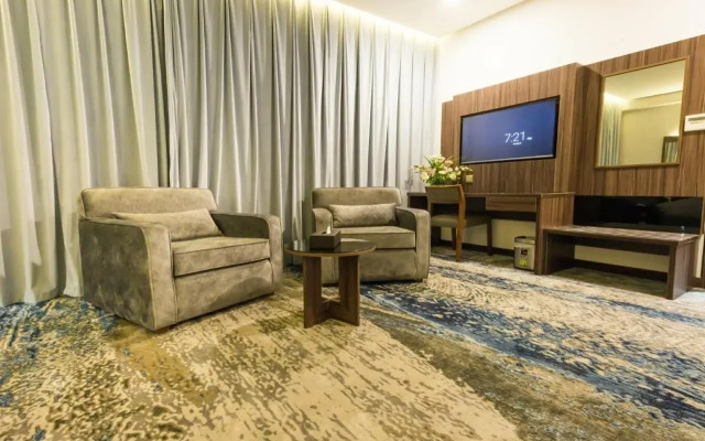 White Diamond Hotel Sari