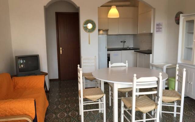 Amazing Villa With Private Garden