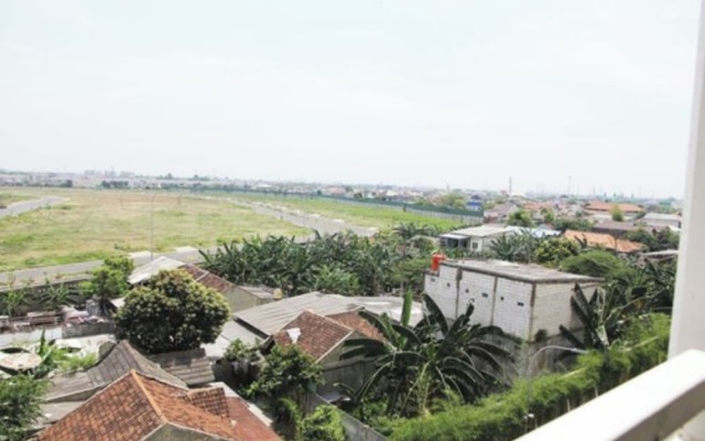 Modern and Comfortable Studio Apartment Springlake Summarecon near Summarecon