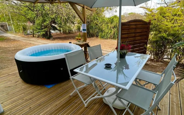 NOUVEAU studio chaleureux avec jacuzzi privé & piscine