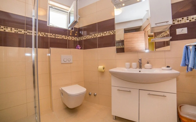 Saga 2 - With Swimming Pool - A8