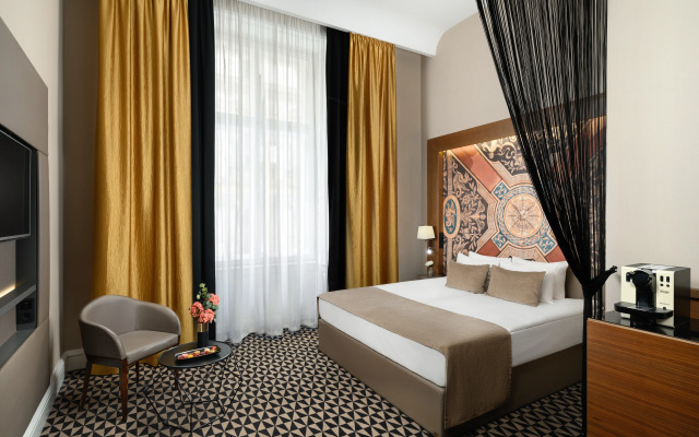 Hotel Moments Budapest