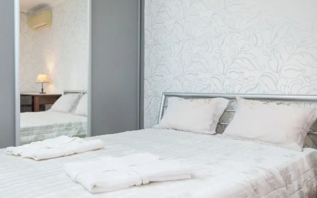 Apartment on Lenina 10